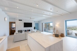 Living area - Kamari Horizon (Paros)