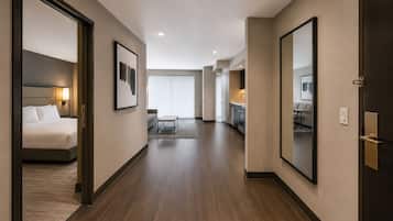 Economy Apartment | Iron/ironing board, free WiFi