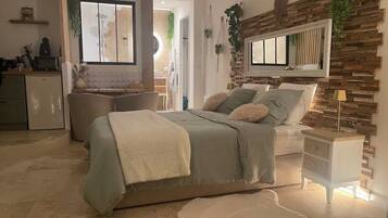 WiFi, bed sheets