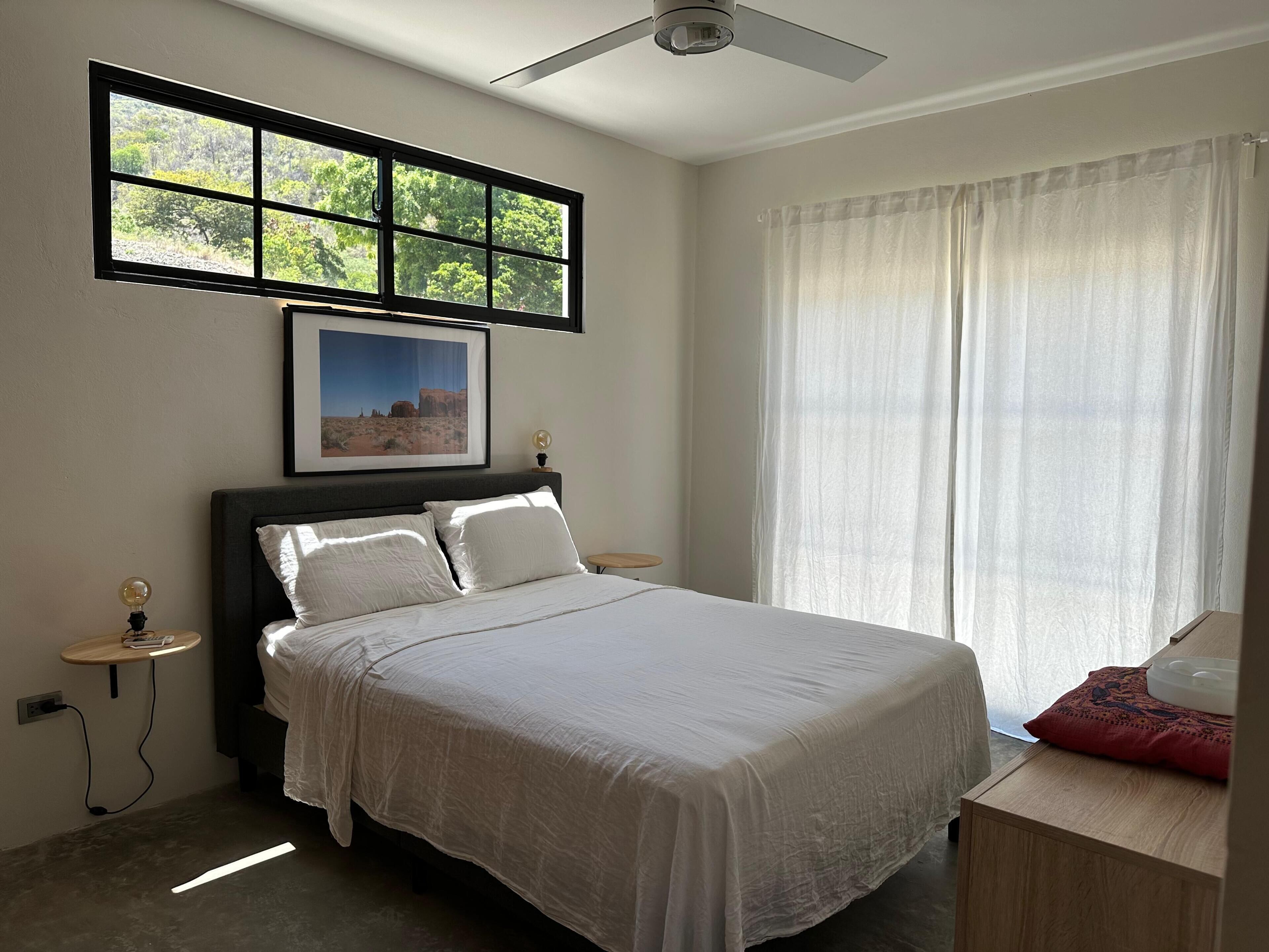 2 bedrooms, desk, free WiFi, bed sheets
