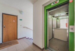 Interior - Zizkov flat/skyline views/AC/Kitchen, new bathroom (Prague)