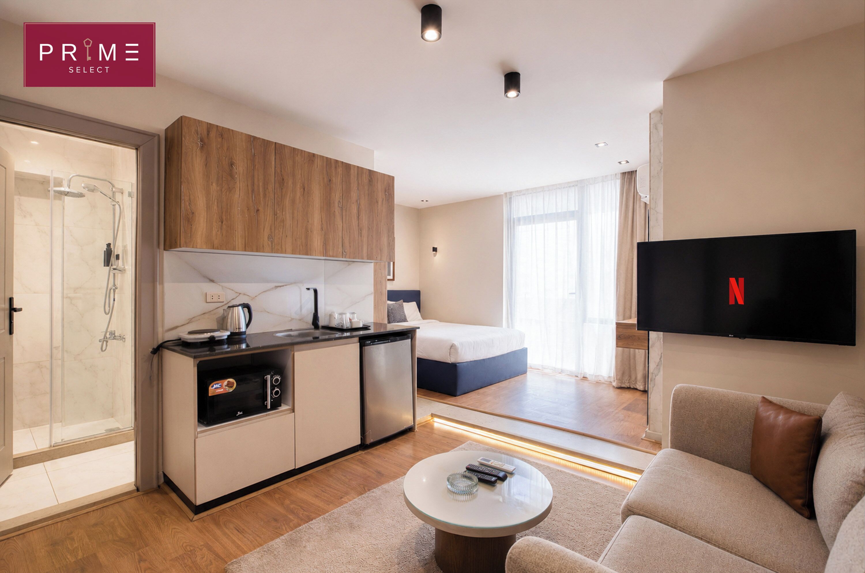 Superior Studio, River View