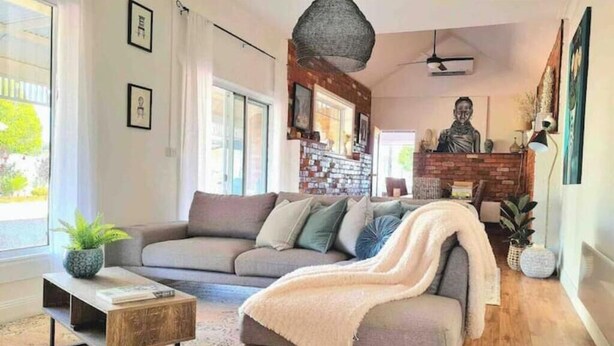 Smart TV - Luxurious comfort & cosy, your home away from home! Romantic getaway… (Moyhu)