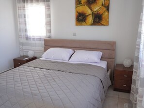 Room - Spacious apartamens nearthe mall (Pafos)