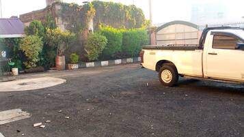 Halaman properti