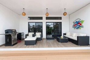 Terrace/patio - New Listing • Villa Emsita Hermosa • 3 BR Villa • Private Pool (Playa Hermosa)