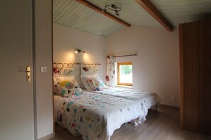 2 Schlafzimmer, Bügeleisen/Bügelbrett, WLAN, Bettwäsche
