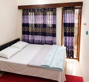 In-room safe, WiFi - Hotel Deluxe Residient  (Sylhet)