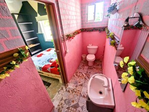 Habitación clásica, tina para personas con discapacidad, torre | Wifi gratis 