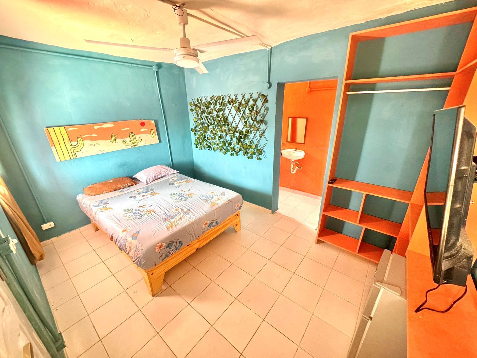 Habitación clásica, tina para personas con discapacidad, torre | Wifi gratis 