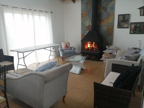 Chalet | Living area