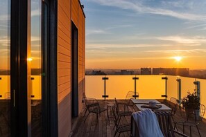 Deluxe Apartment, 2 Bedrooms (Attico Deluxe) | Outdoor dining - Aurum ApartHotels Città Studi (Milano)