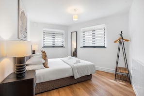 2 Schlafzimmer, Bügeleisen/Bügelbrett, Internetzugang, Bettwäsche