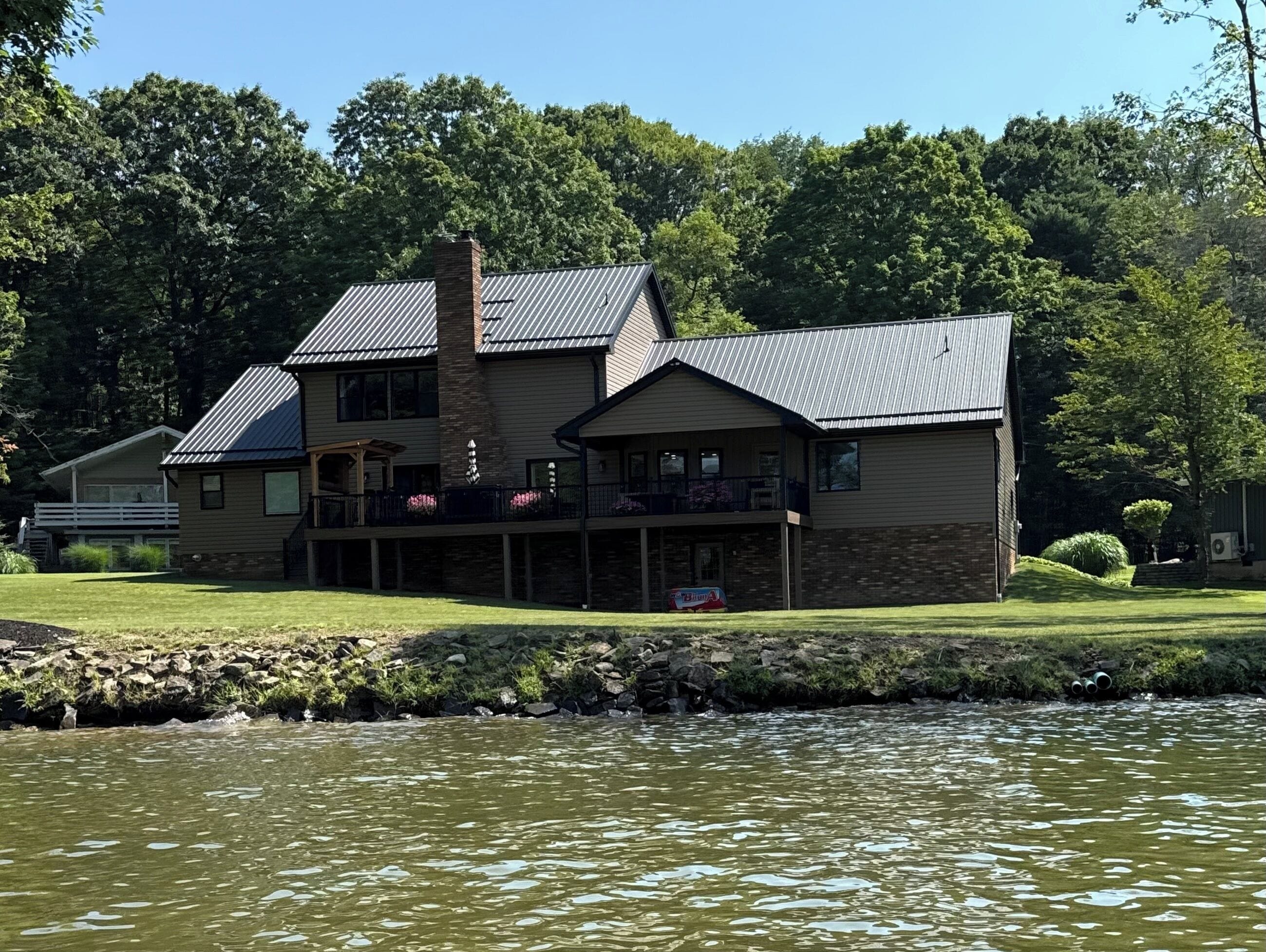 Large Lake Front Yard 