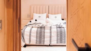 Deluxe Double Room, Courtyard View | Egyptian cotton sheets, premium bedding, in-room safe, desk