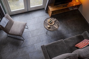 TV - Hoeve de Binnenplaets | Detached House (Schimmert)