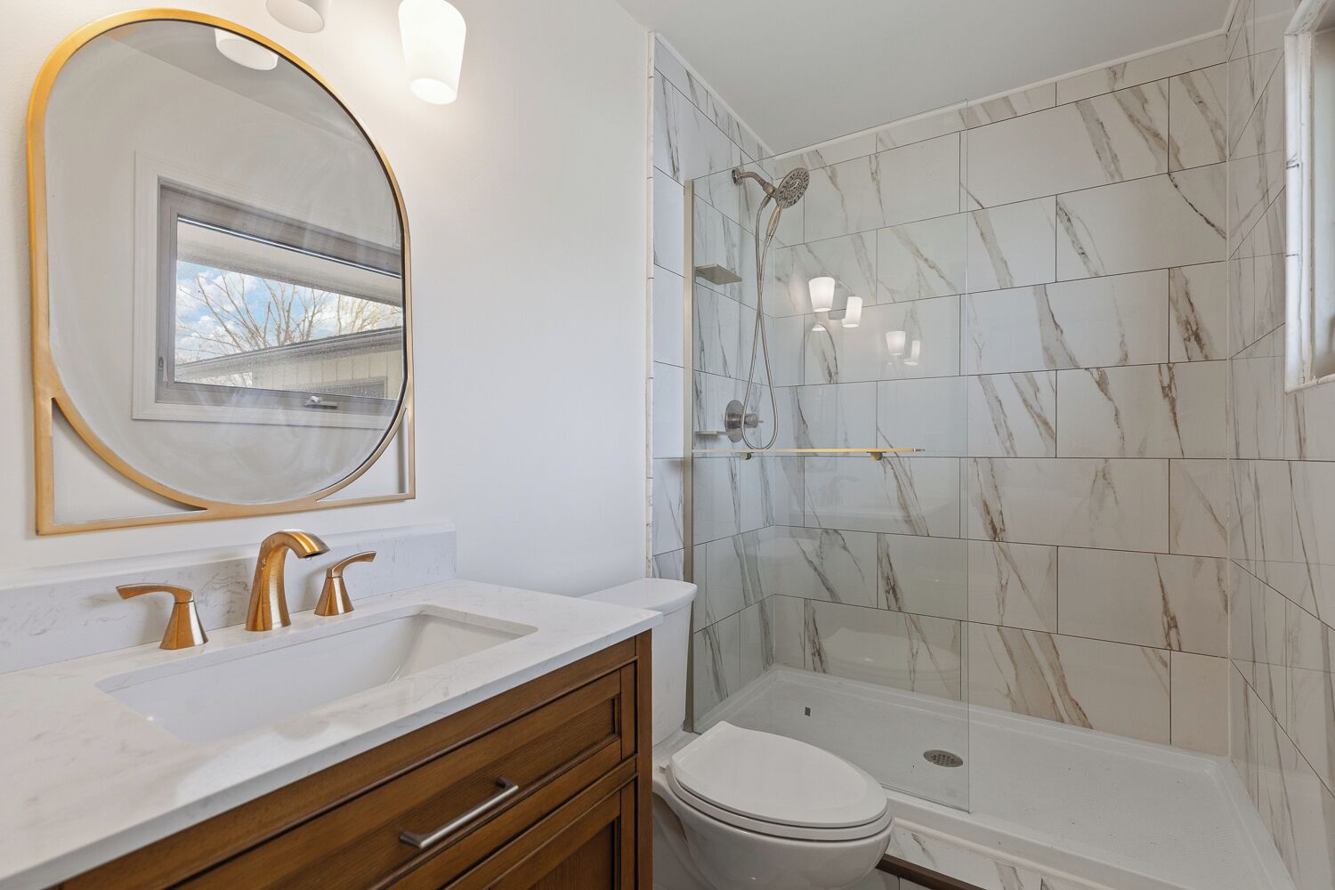 Shower, towels, toilet paper