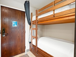 Room - NEW! Telemark Studio  #411 (Copper Mountain)