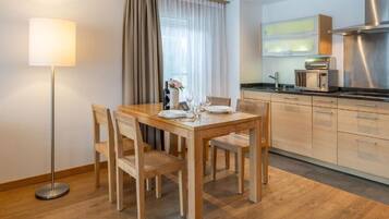 Apartment, Balcony, City View | Dining
