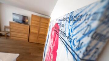 Apartment, Balcony, City View | Soundproofing, free WiFi