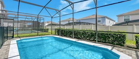 Refreshing private screened pool