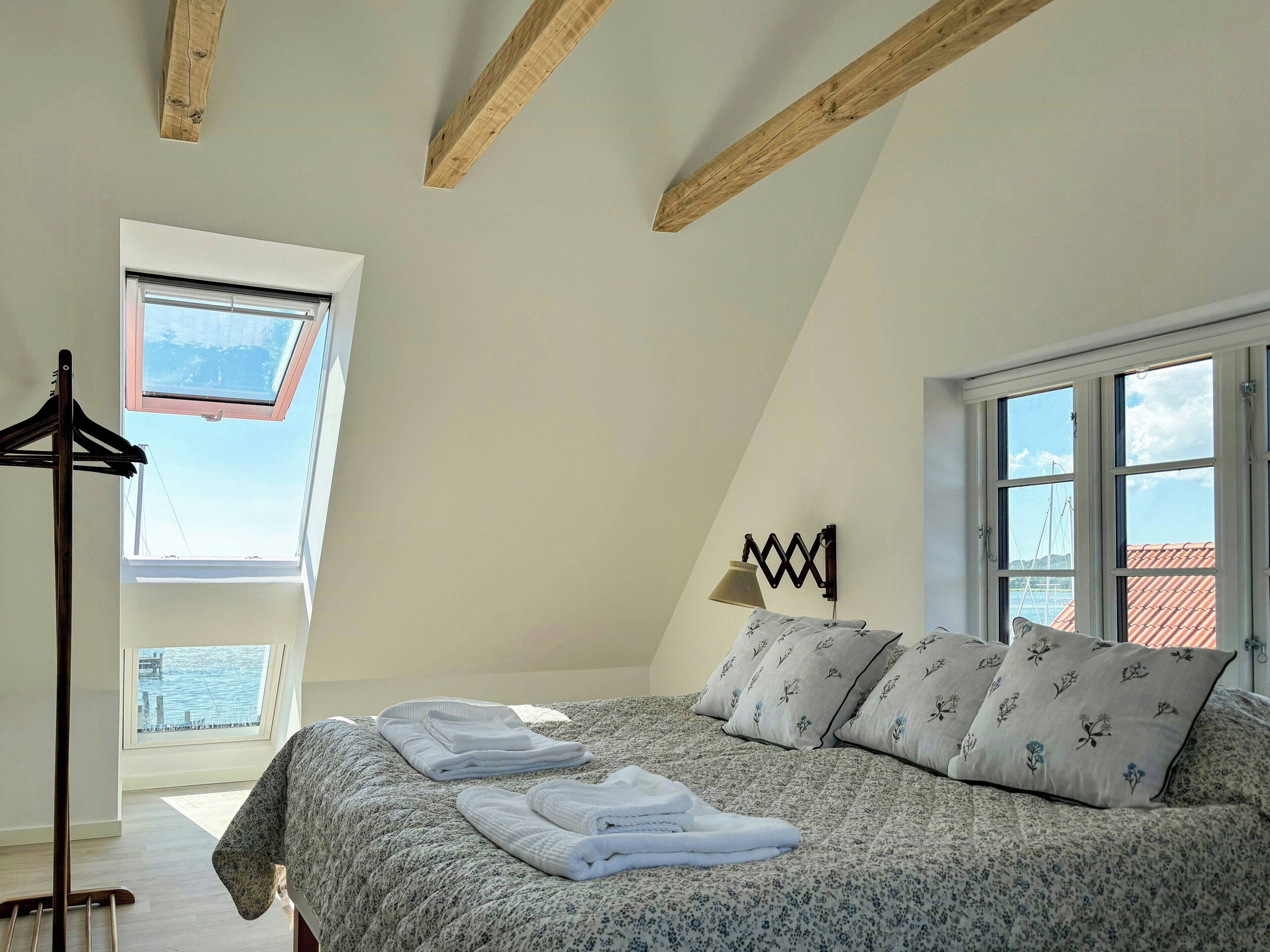 2 bedrooms, WiFi (free)