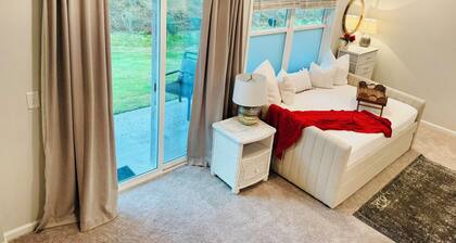 Modern Cottage Suite with Private Entrance, Outdoor Patio, & Off-Street Parking