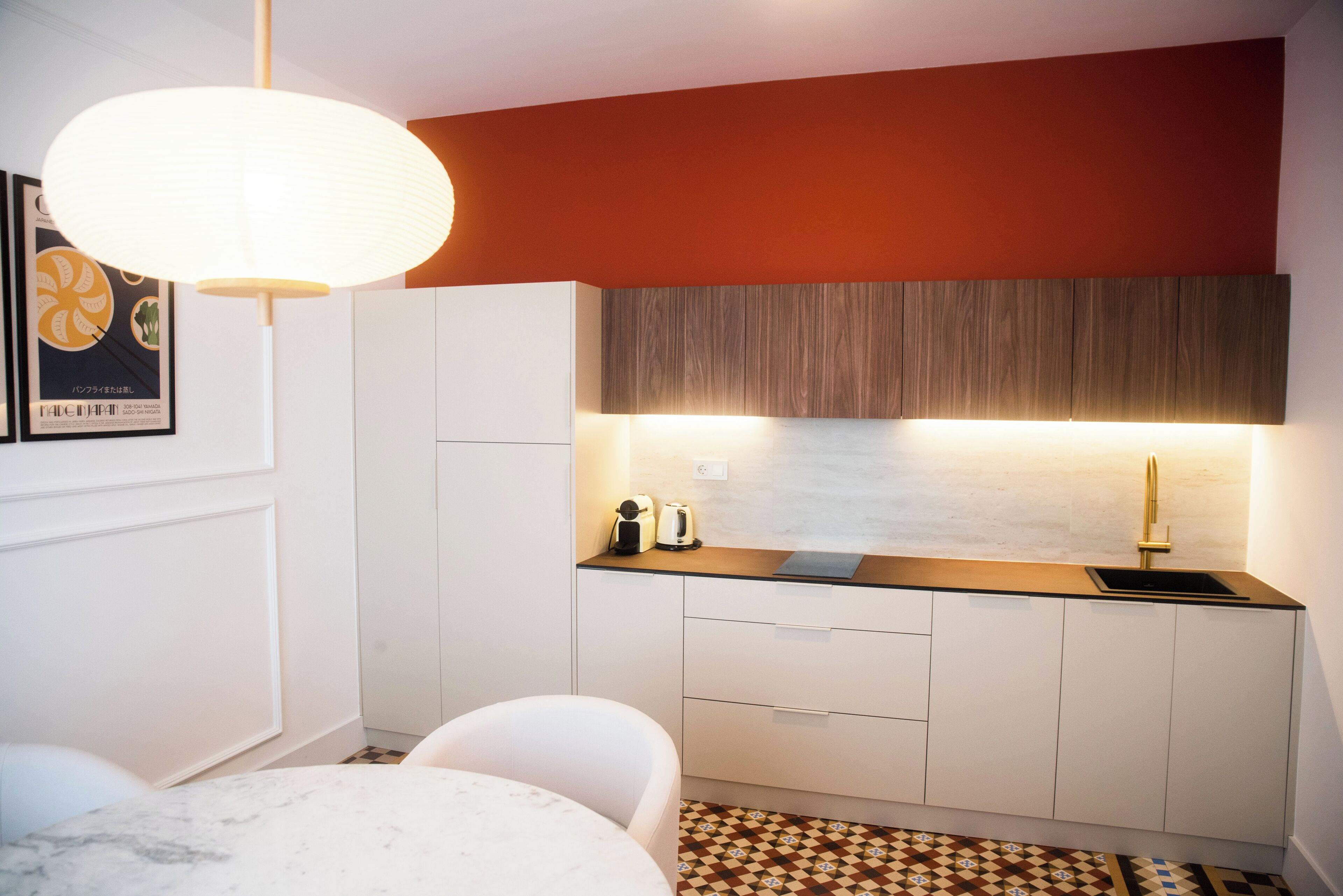 Suite Premium, bañera de hidromasaje | Zona de estar | Smart TV de 54 pulgadas con canales digitales, suelo radiante