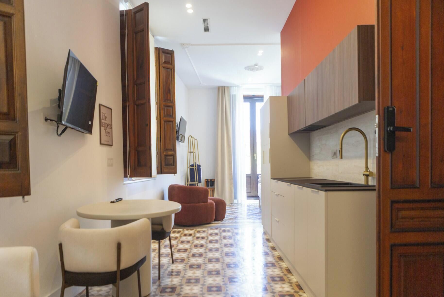 Suite Deluxe, vistas a la ciudad | Restauración