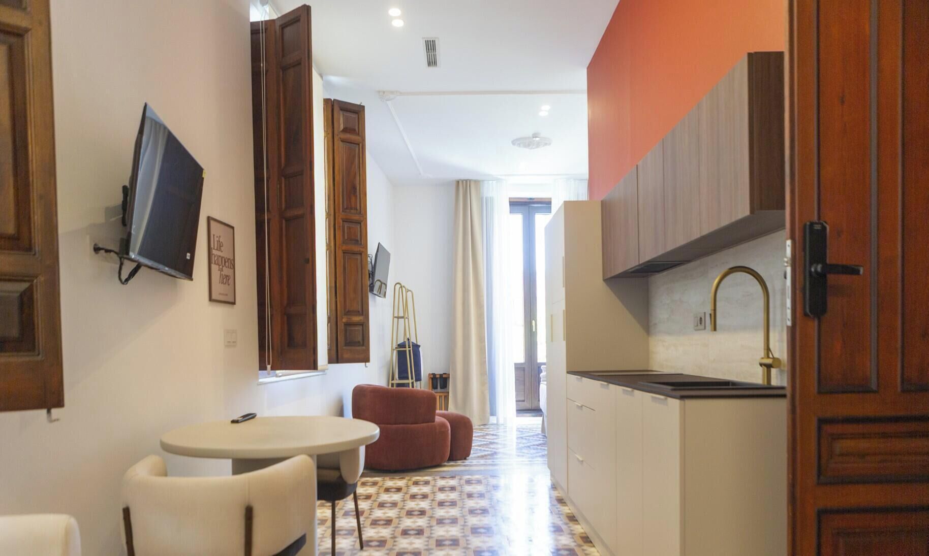 Suite Deluxe, vistas a la ciudad | Restauración