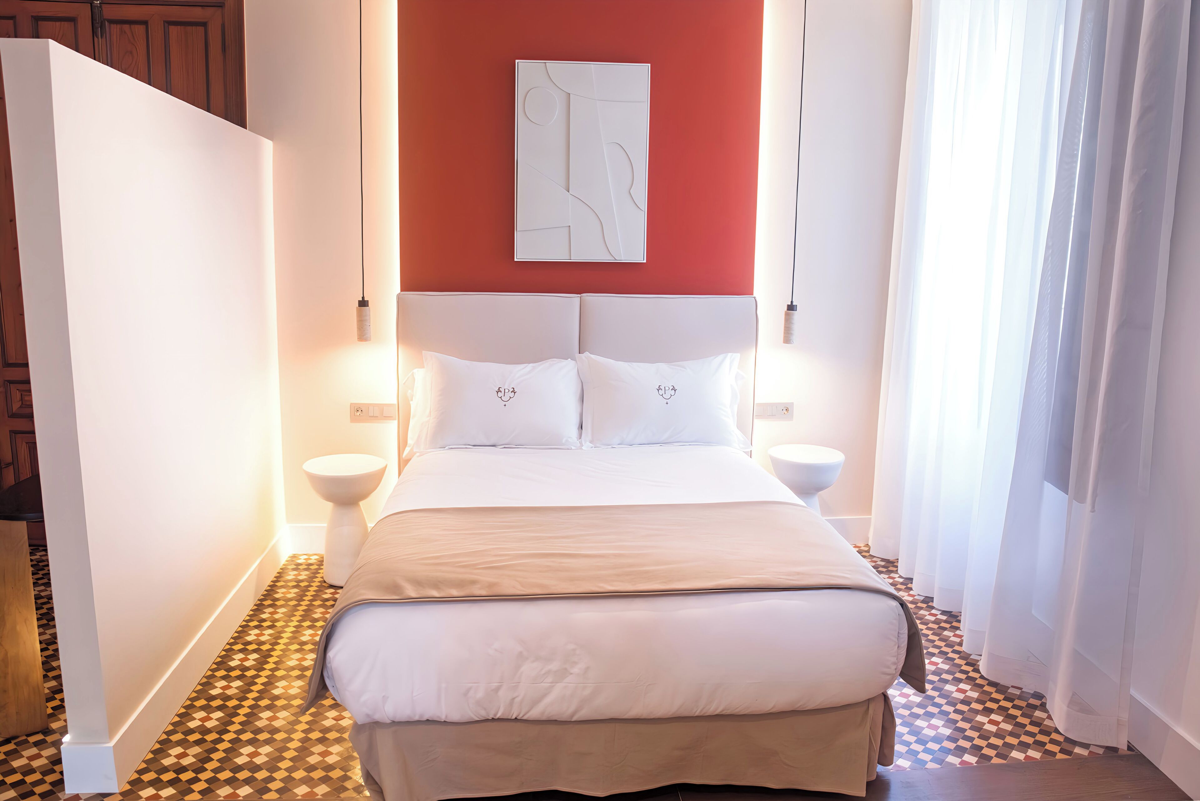 Premium Suite, Hot Tub | Laptop workspace, free WiFi, bed sheets
