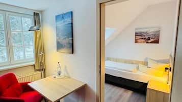 Perhesviitti, näköala lahdelle | Sisätilat