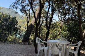 Outdoor dining - S374 – Sirolo, one-bedroom apartment with an exclusive sea view (Sirolo)