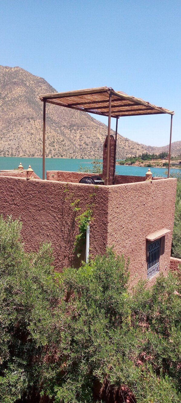 منوع