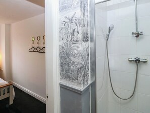 Shower - Meadow View (Rhyl)