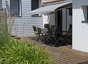 Outdoor dining - Les Agapanthes - Littoral Room (Les Sables-d'Olonne)