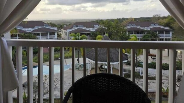 Property grounds - Vuemont Resort and Villas (Speightstown)
