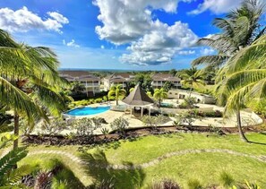 Pool - Vuemont Resort and Villas (Speightstown)