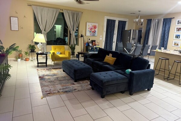 Interior - Charming 3-bedroom house with AC in pleasant Surprise (Surprise)