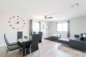Dining - Modern Home Near Strip! Sleeps 8! (Las Vegas)