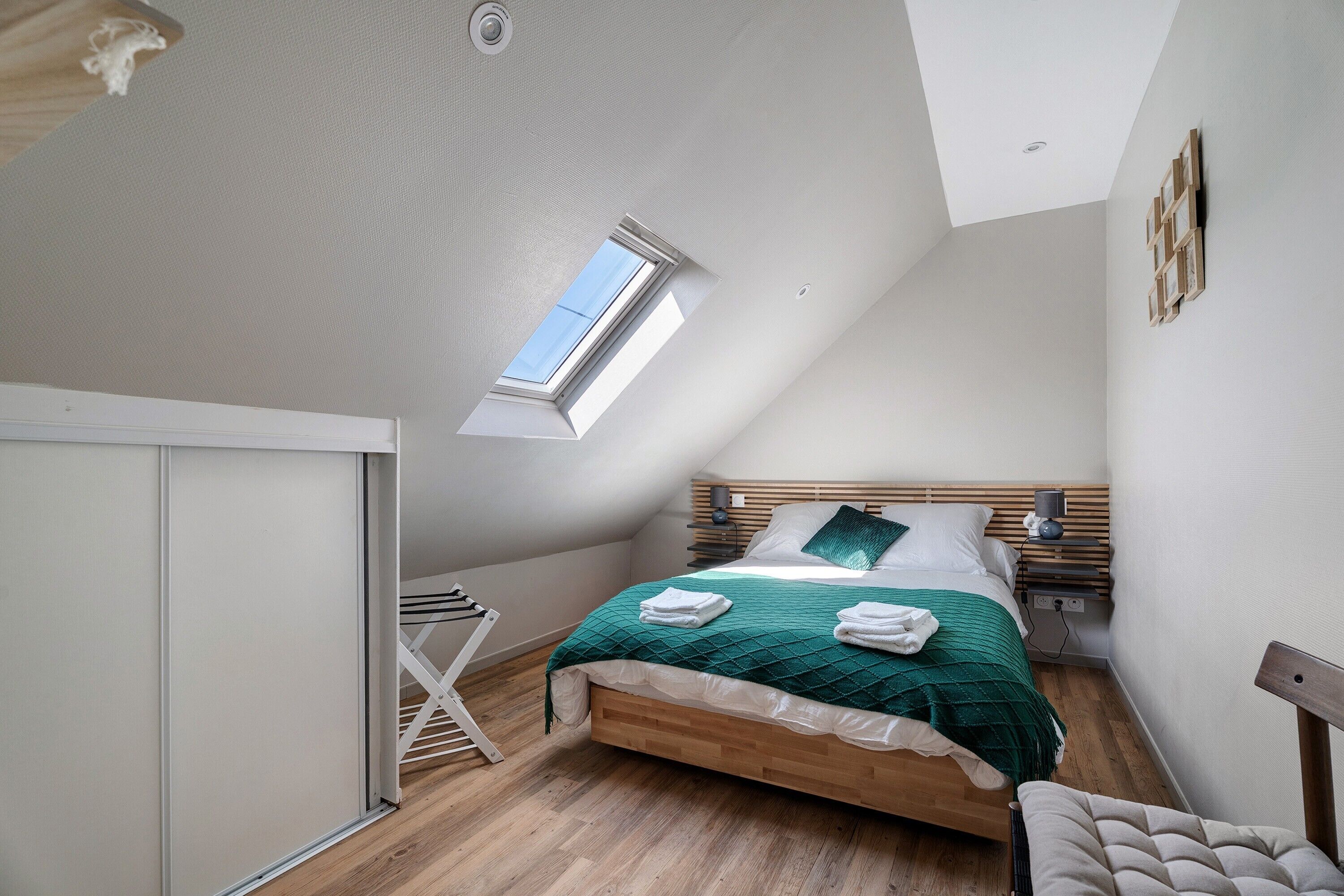 2 bedrooms, WiFi, bed sheets