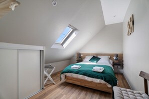2 bedrooms, WiFi, bed sheets