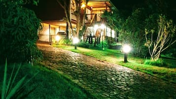House, 2 Bedrooms, Balcony | Exterior