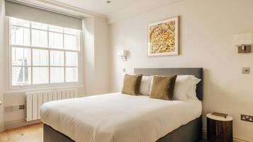 Laptop workspace, cribs (free), WiFi (free), bed sheets