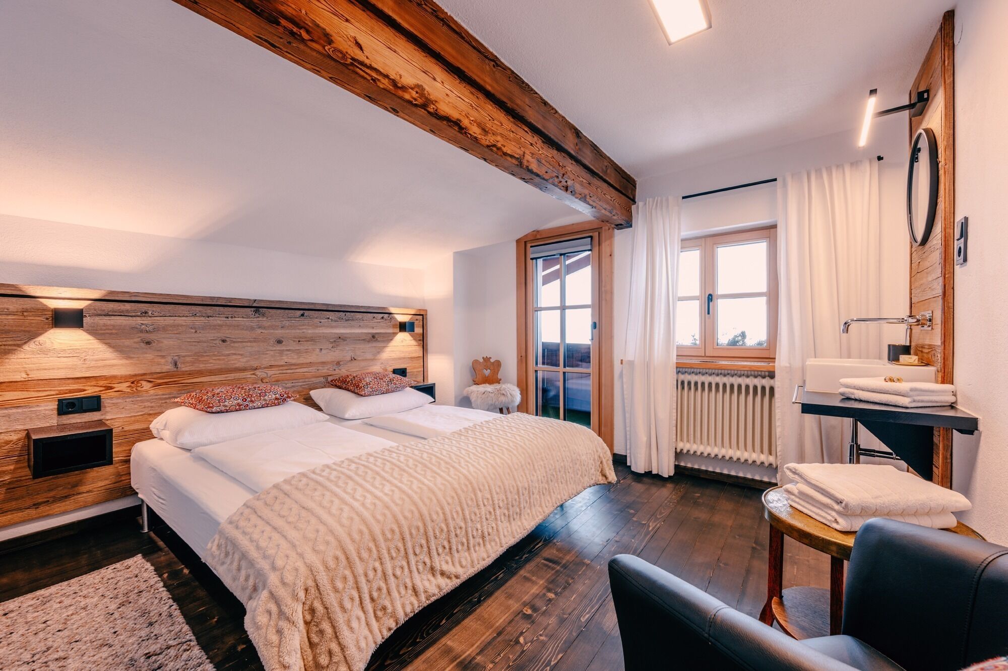 5 bedrooms, iron/ironing board, travel cot, free WiFi