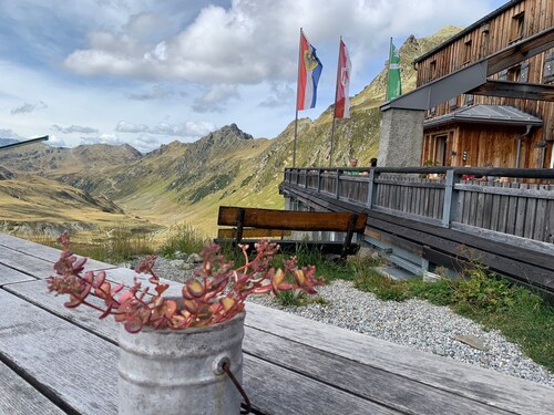Haus Richard Falch – Chalet in St. Anton, 2 Min. to Galzigbahn