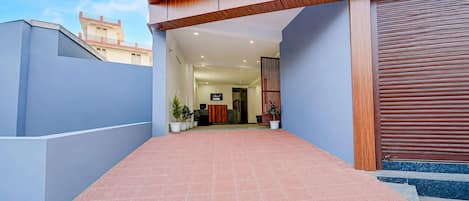 House | Reception