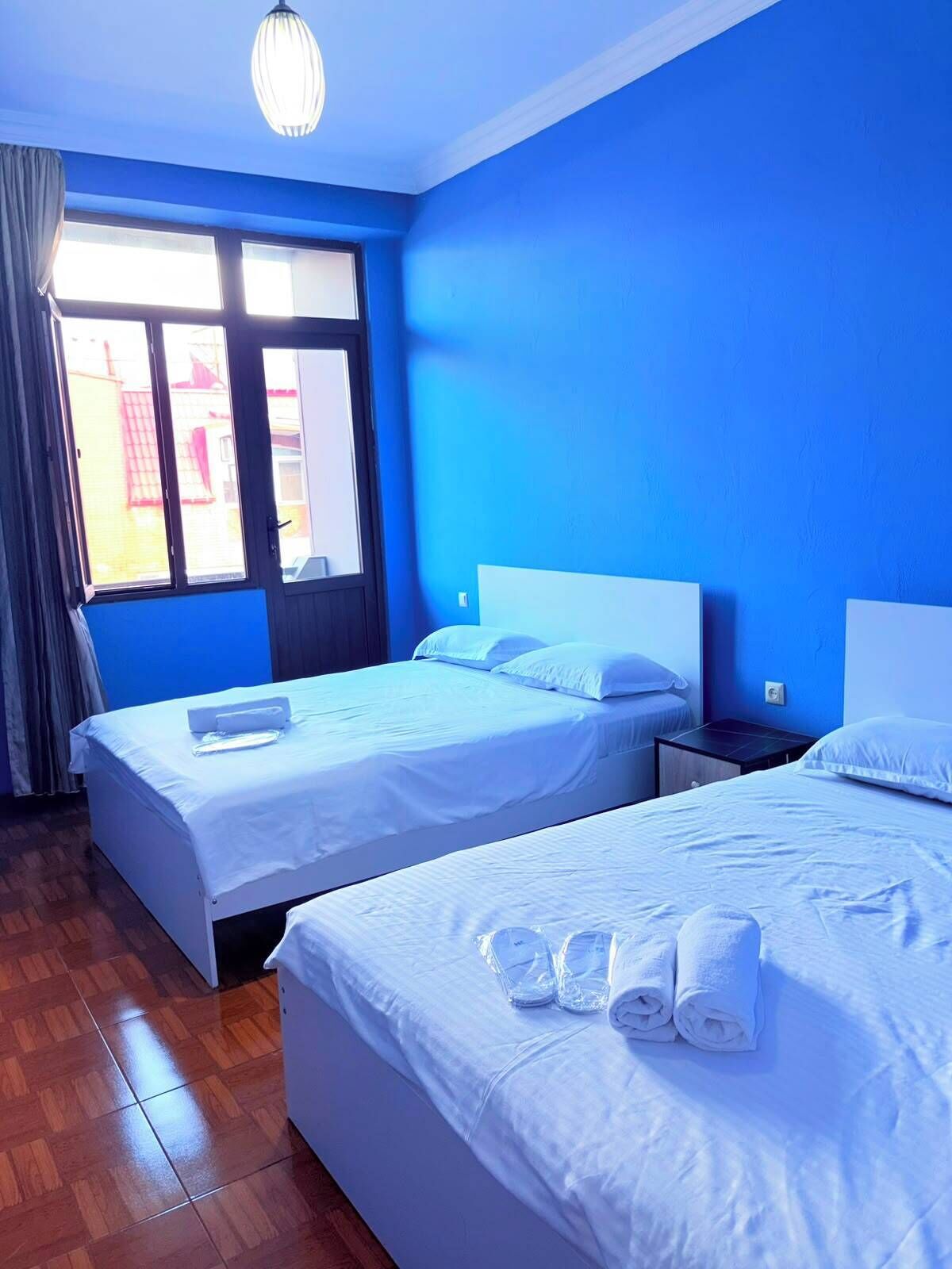 Classic Room, Balcony | In-room safe, desk, laptop workspace, blackout drapes