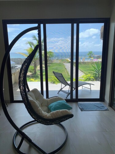 Casa Vida Beachfront Home in Manglaralto