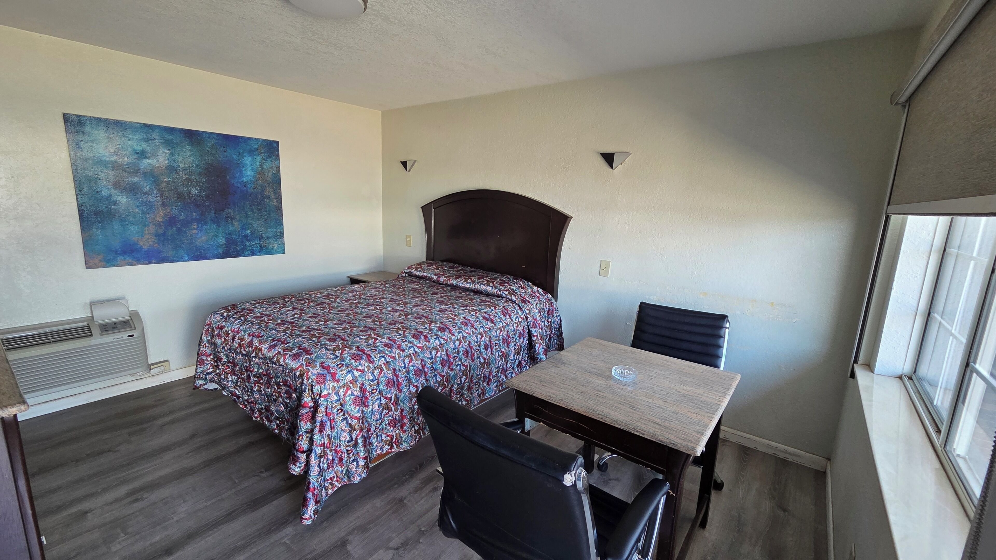 Habitación individual estándar | Escritorio, cortinas opacas, wifi gratis